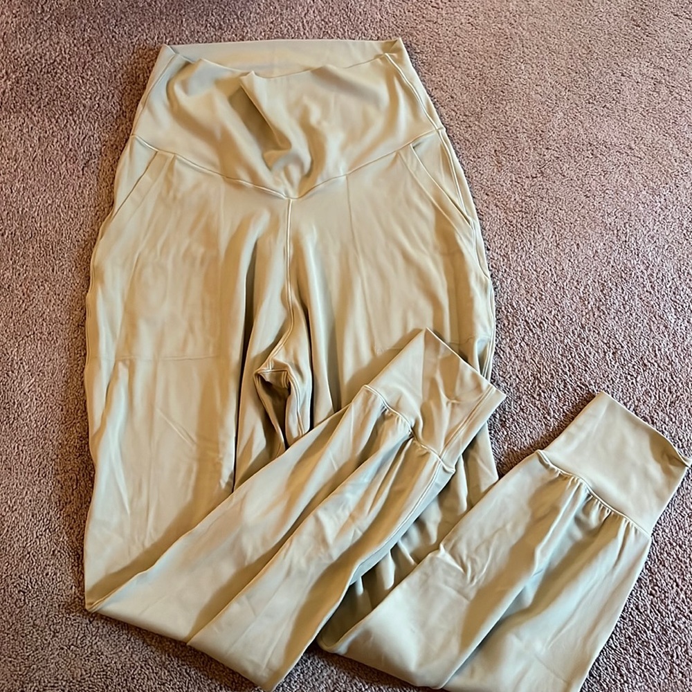 OFFLINE by Aerie. Real me jogger